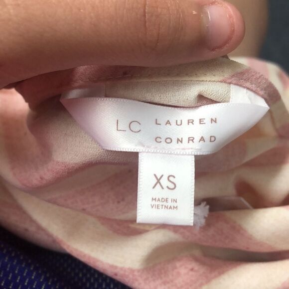 NWT Lauren Conrad XS Woven Stripe Tee - Picture 3 of 4